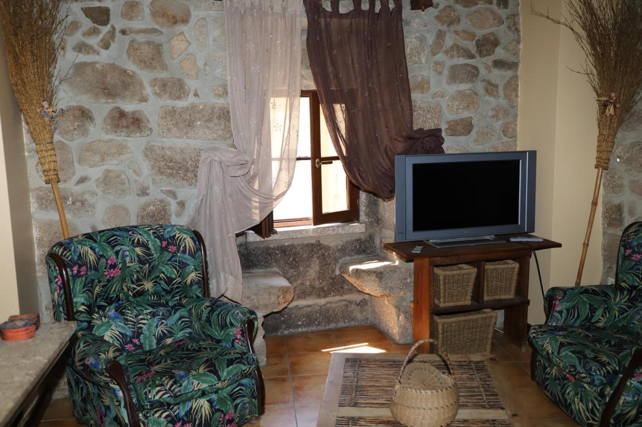 Casa Na Serra Da Estrela Melo Exterior photo